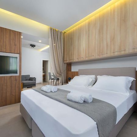 Lardos Luxury Apartments Bagian luar foto