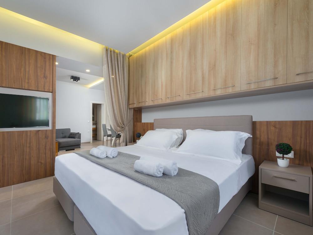 Lardos Luxury Apartments Bagian luar foto
